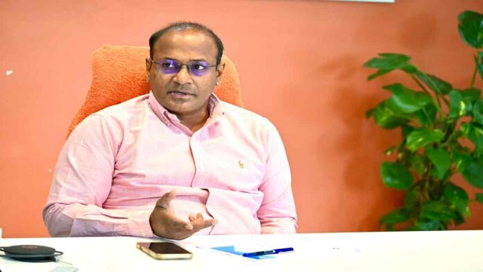 Uttarakhand News: SIR को लेकर मुख्य निर्वाचन अधिकारी की समीक्षा बैठक, जिलाधिकारियों को दिए सख्त निर्देश