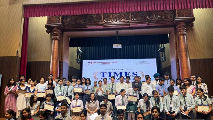 Uttrakhand News:डीजी बंशीधर तिवारी का विद्यार्थियों से आह्वान, सफलता का आधार केवल अंक नहीं चरित्र और संस्कार भी जरूरी